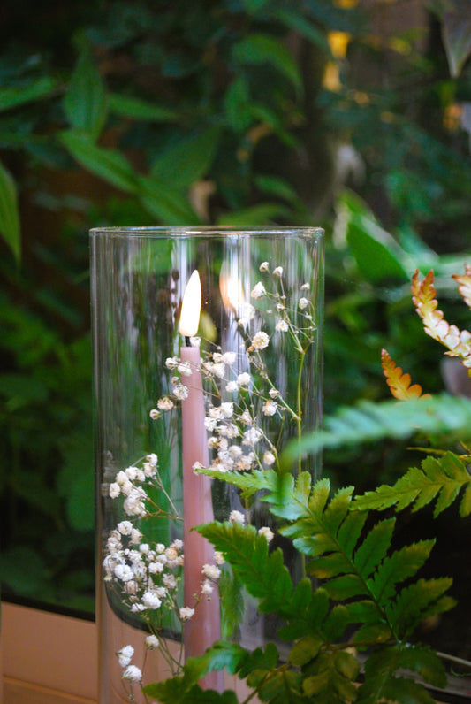 Cylindrical glass hurricane