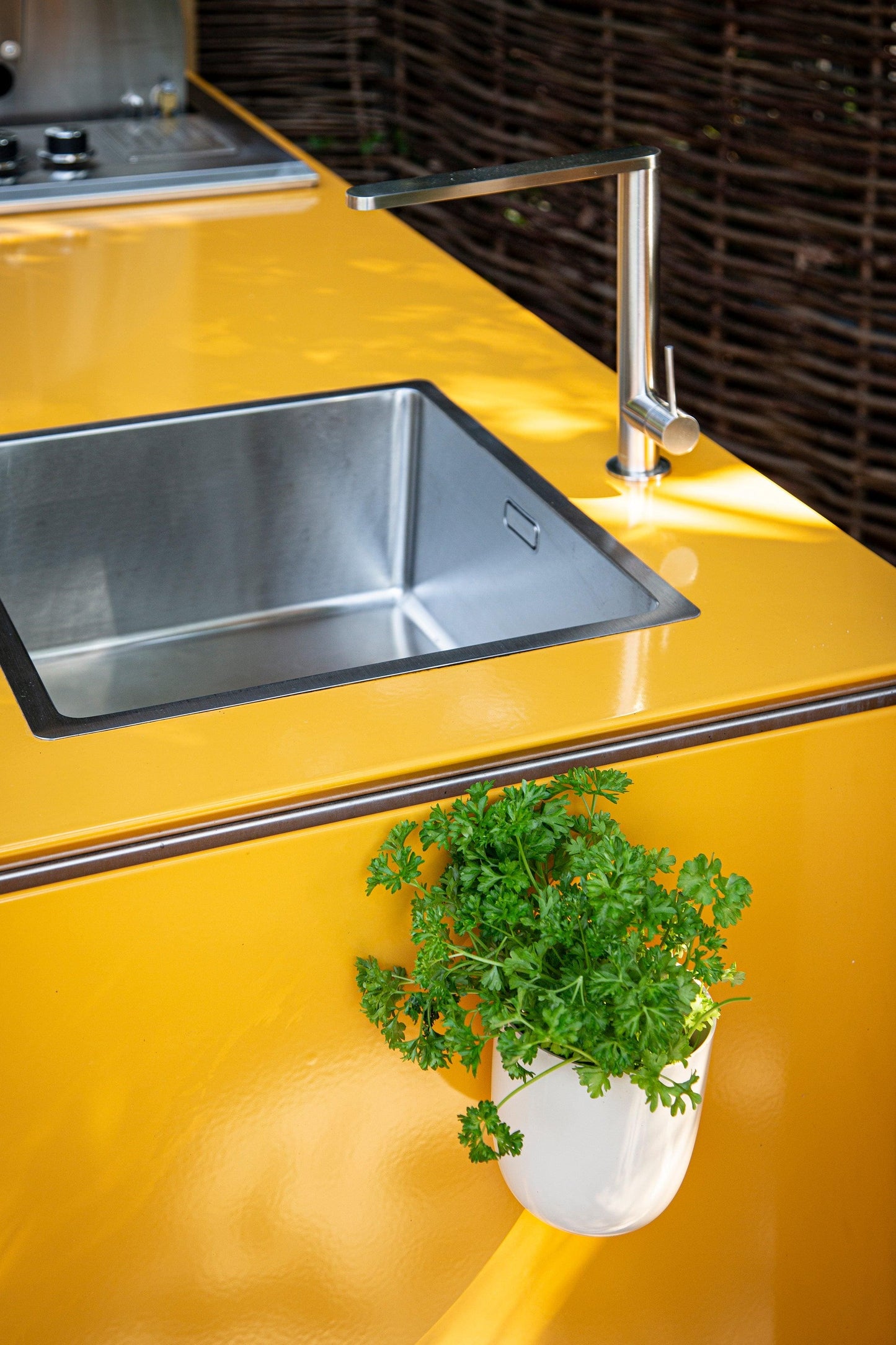 Vlaze ADAPT Package- Entertaining - Garden House Design