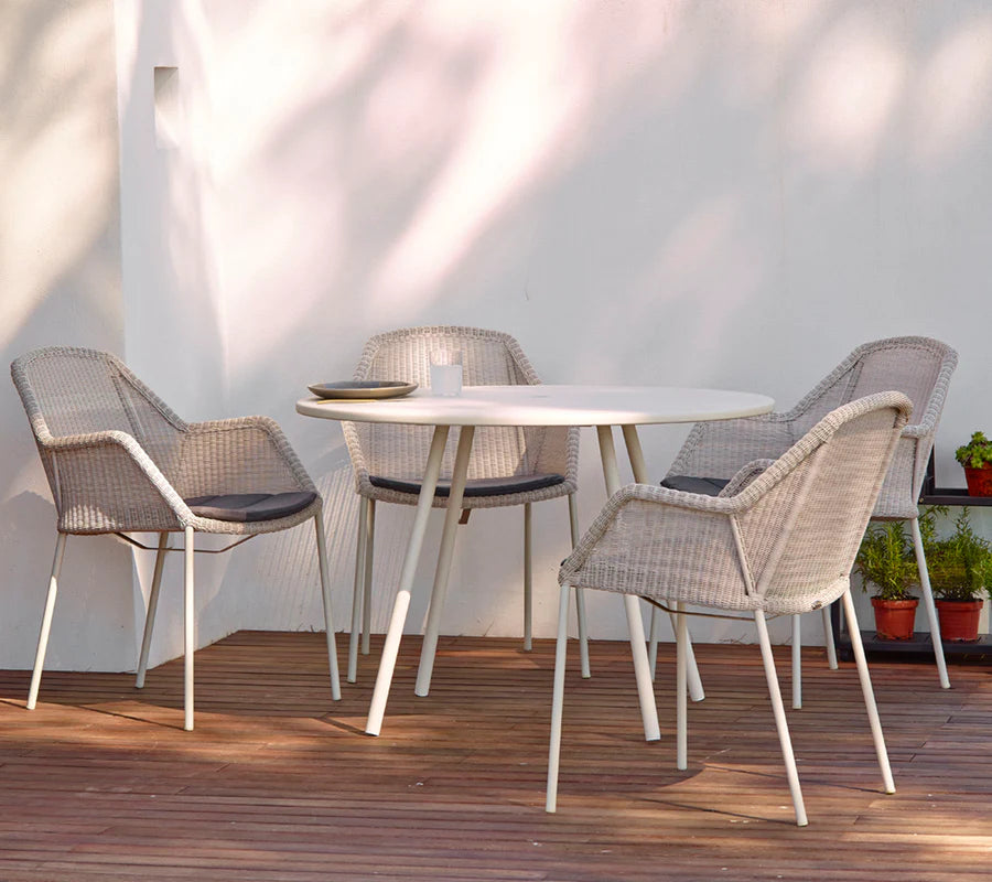 Cane-line Breeze Chair (Stackable)