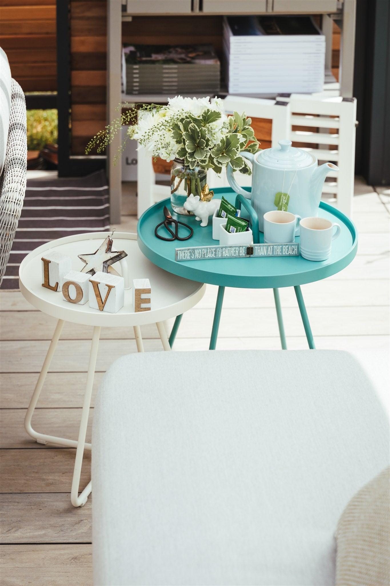 Garden_House_Design_Cane-Line_On_The_Move_Side_Tables_in_white_and_aqua_blue_from_Hampton_Court_Flower_Show_2021 - Garden House Design