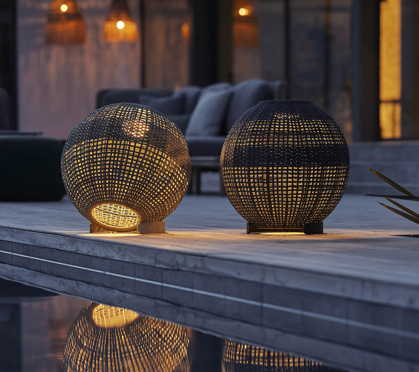 Illusion Lamp, Round with Solar LED Insert